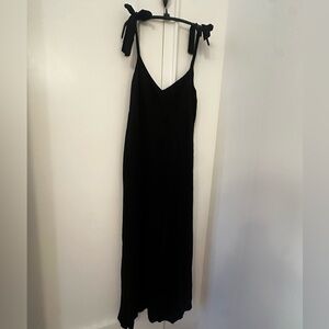 Reformation Chic Silk Black Dress with low Back and Bow Detail Size M